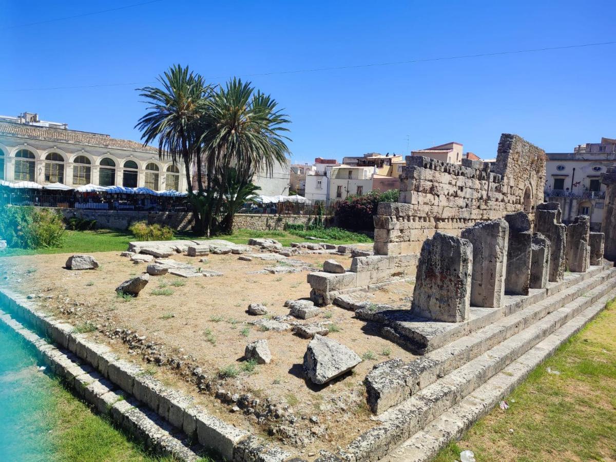 La Casetta Di Diana Ortigia Syracuse Bagian luar foto