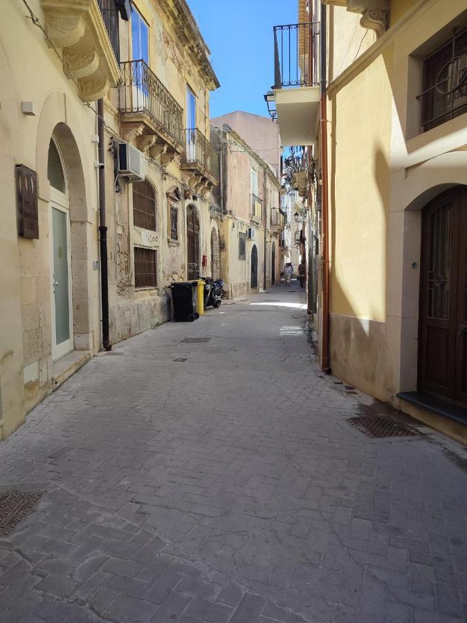 La Casetta Di Diana Ortigia Syracuse Bagian luar foto